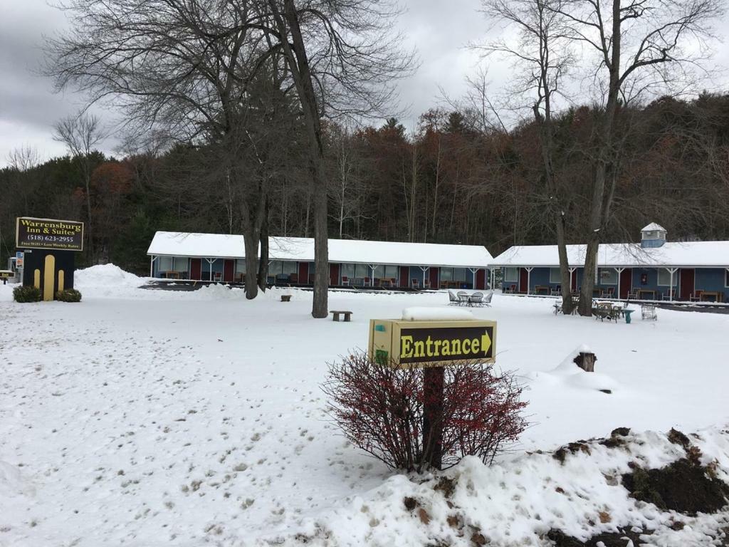Warrensburg Inn & Suites - 6 Mi To Lake George מראה חיצוני תמונה