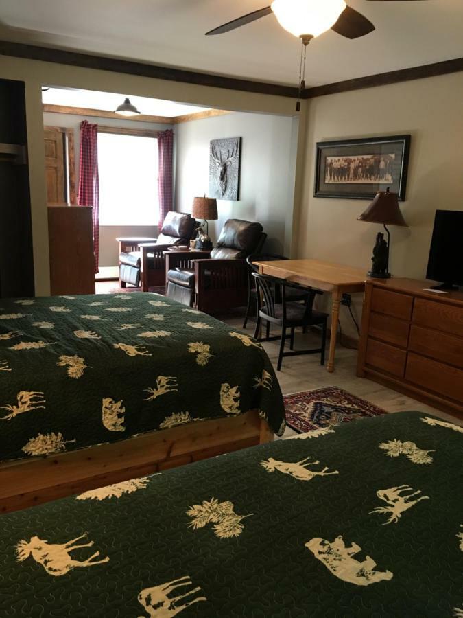 Warrensburg Inn & Suites - 6 Mi To Lake George מראה חיצוני תמונה