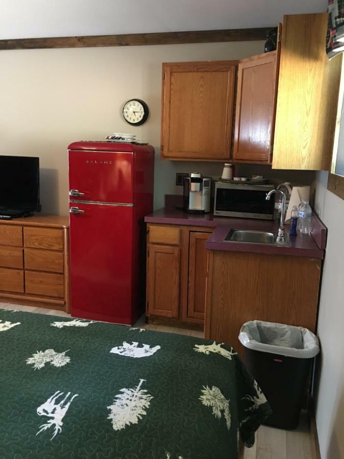 Warrensburg Inn & Suites - 6 Mi To Lake George מראה חיצוני תמונה