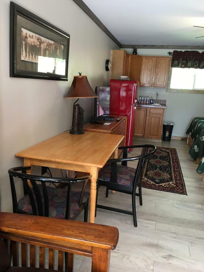 Warrensburg Inn & Suites - 6 Mi To Lake George מראה חיצוני תמונה